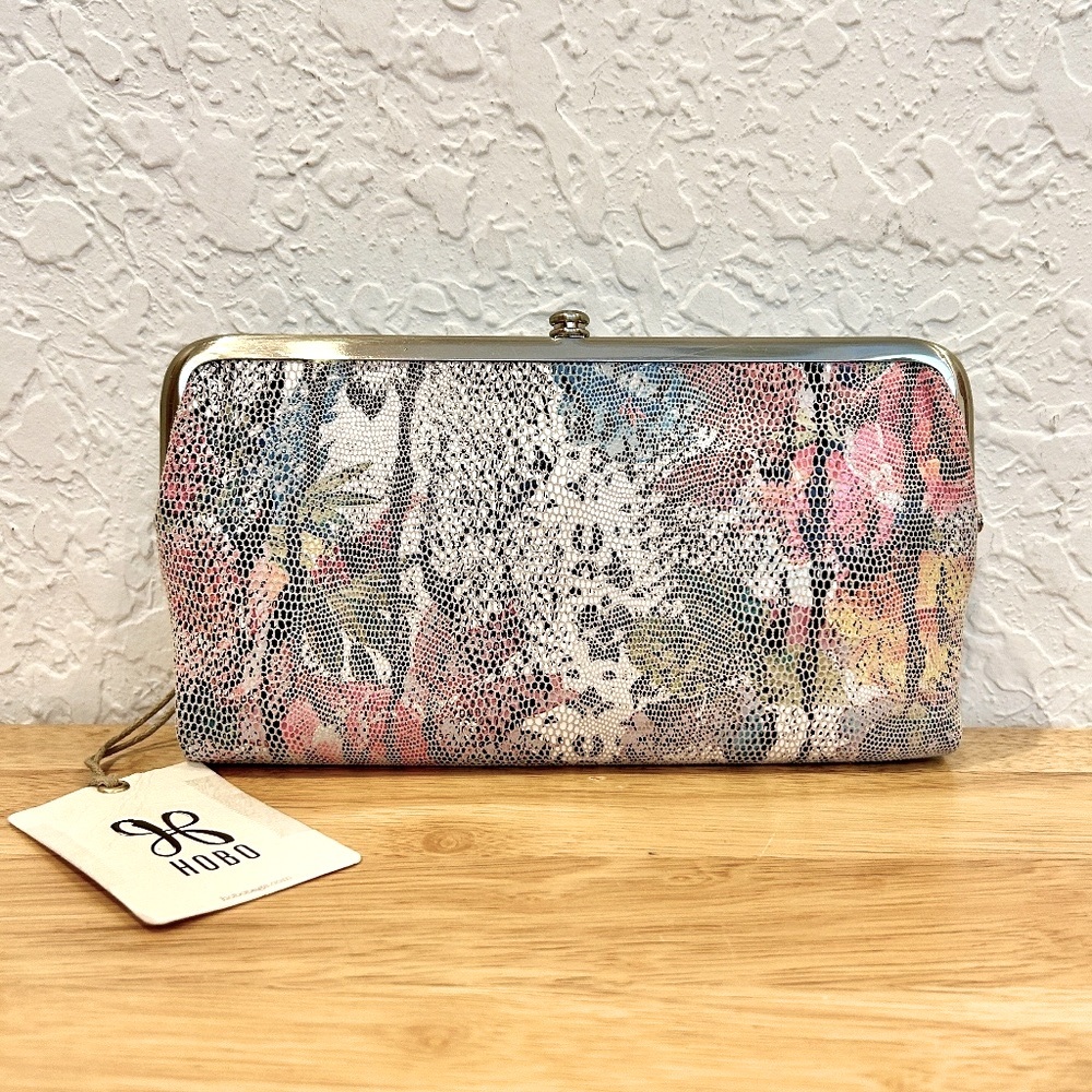 HOBO Lauren Clutch/Wallet Lizard Floral